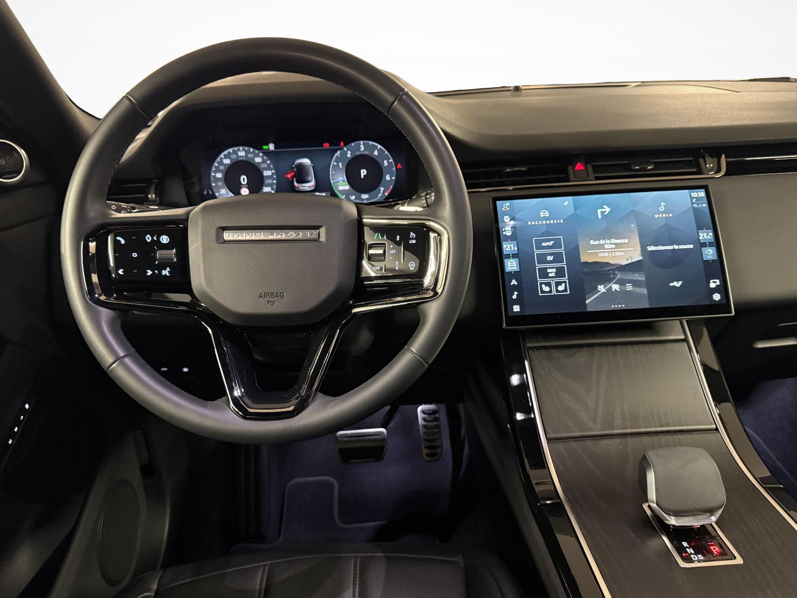 LAND ROVER Range Rover Evoque 1.5 T 270e Dynamic SE-image-12