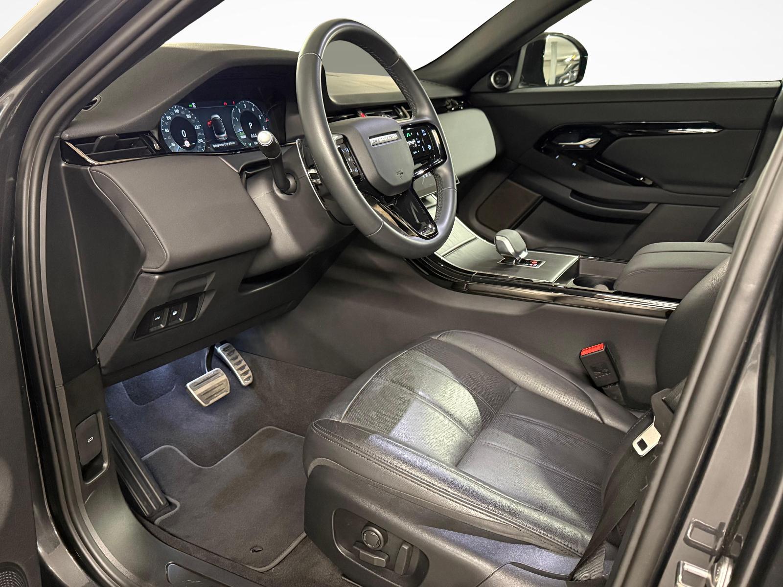 LAND ROVER Range Rover Evoque 1.5 T 270e Dynamic SE-showroom-element-3