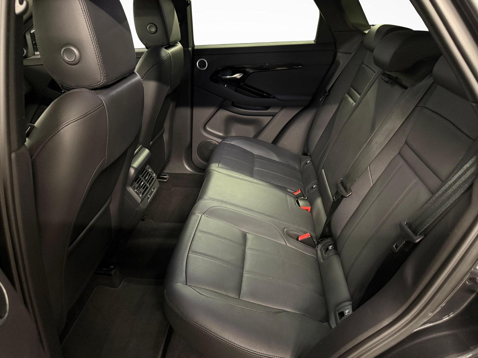 LAND ROVER Range Rover Evoque 1.5 T 270e Dynamic SE-image-5