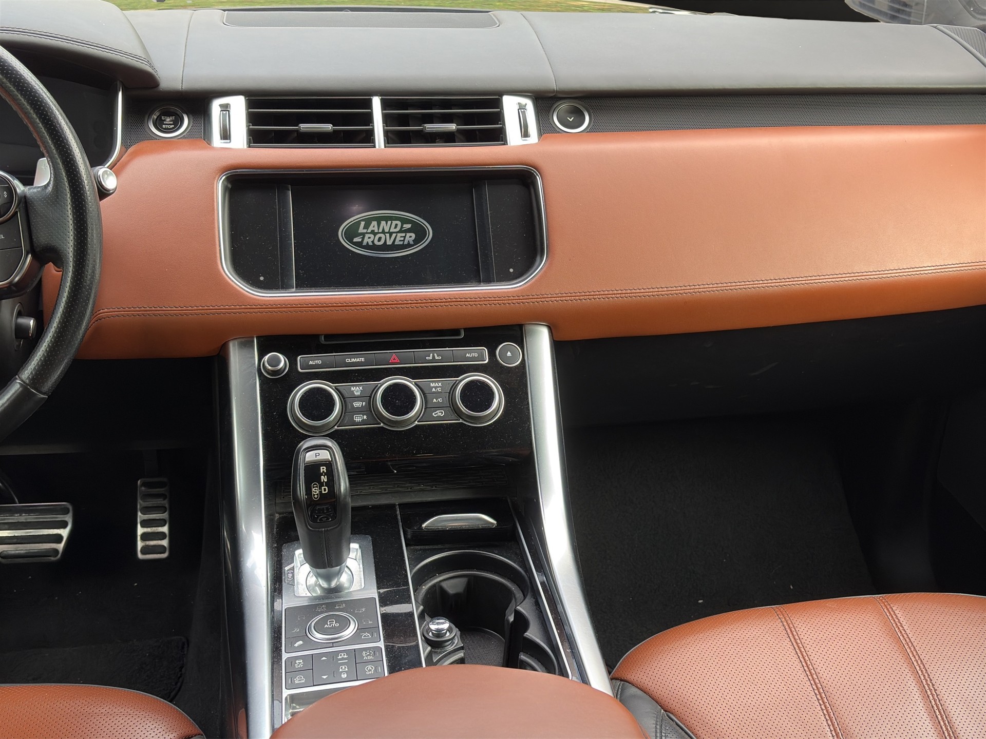 LAND ROVER Range Rover Sport 3.0 SDV6 Autobiography Automatic-image-16
