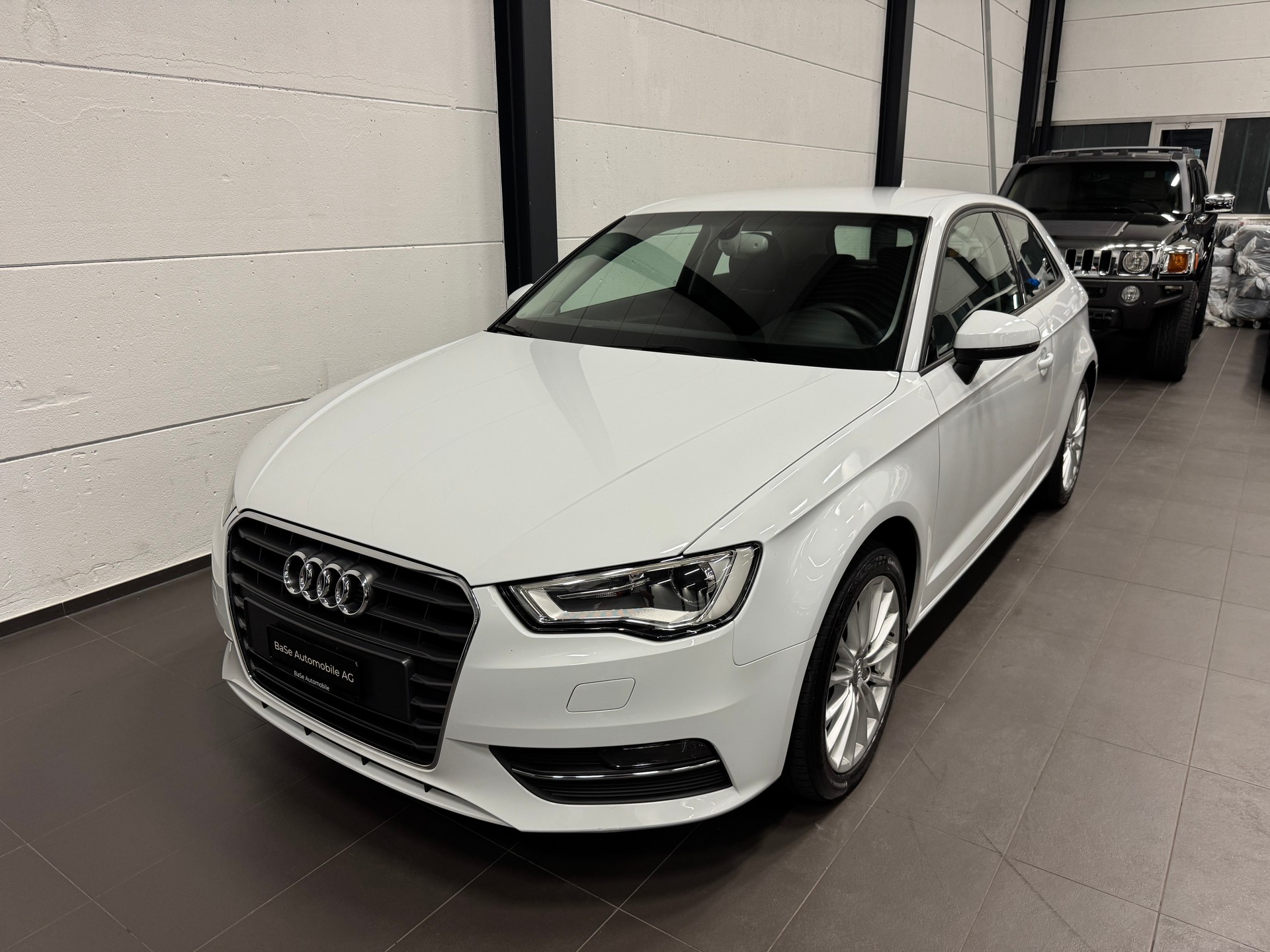 AUDI A3 1.8 TFSI Ambition S-tronic-showroom-element-2