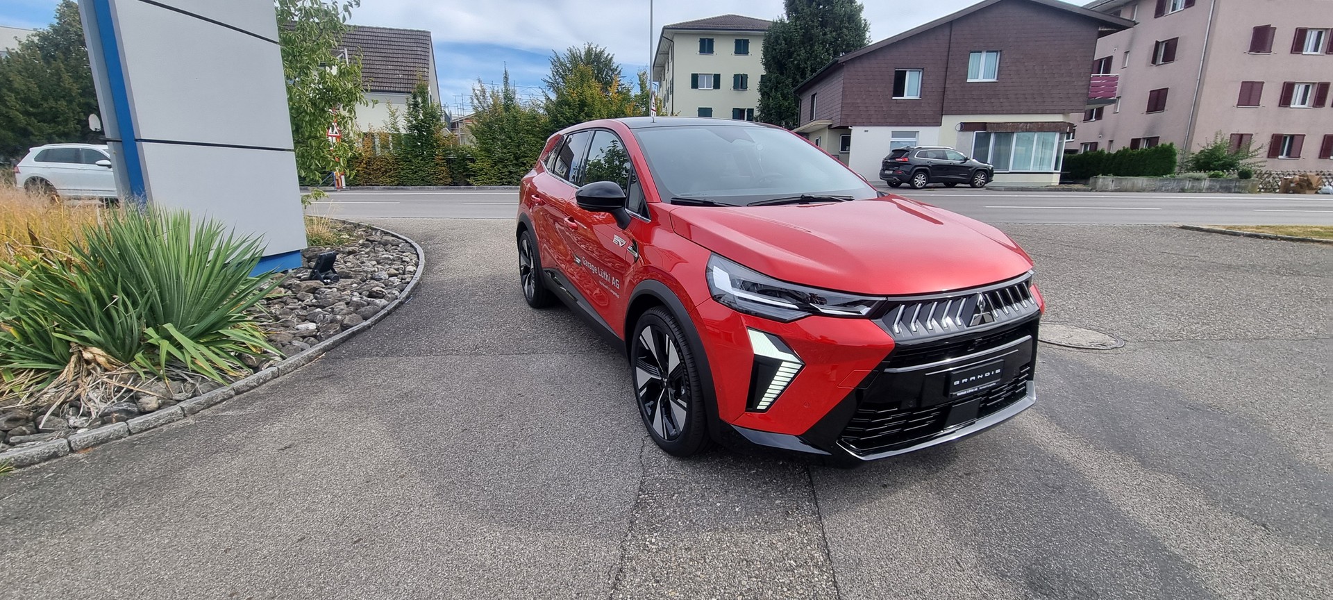 MITSUBISHI Grandis 1.8 HEV Instyle-image-1