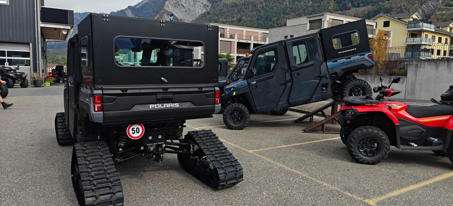 POLARIS Ab MFK mit Raupenkit und Räder-image-7