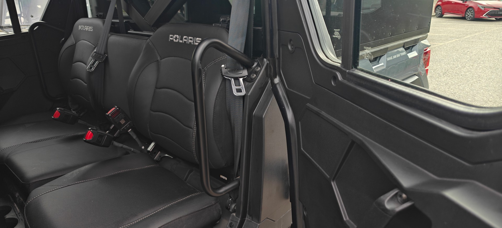POLARIS Ab MFK mit Raupenkit und Räder-image-4