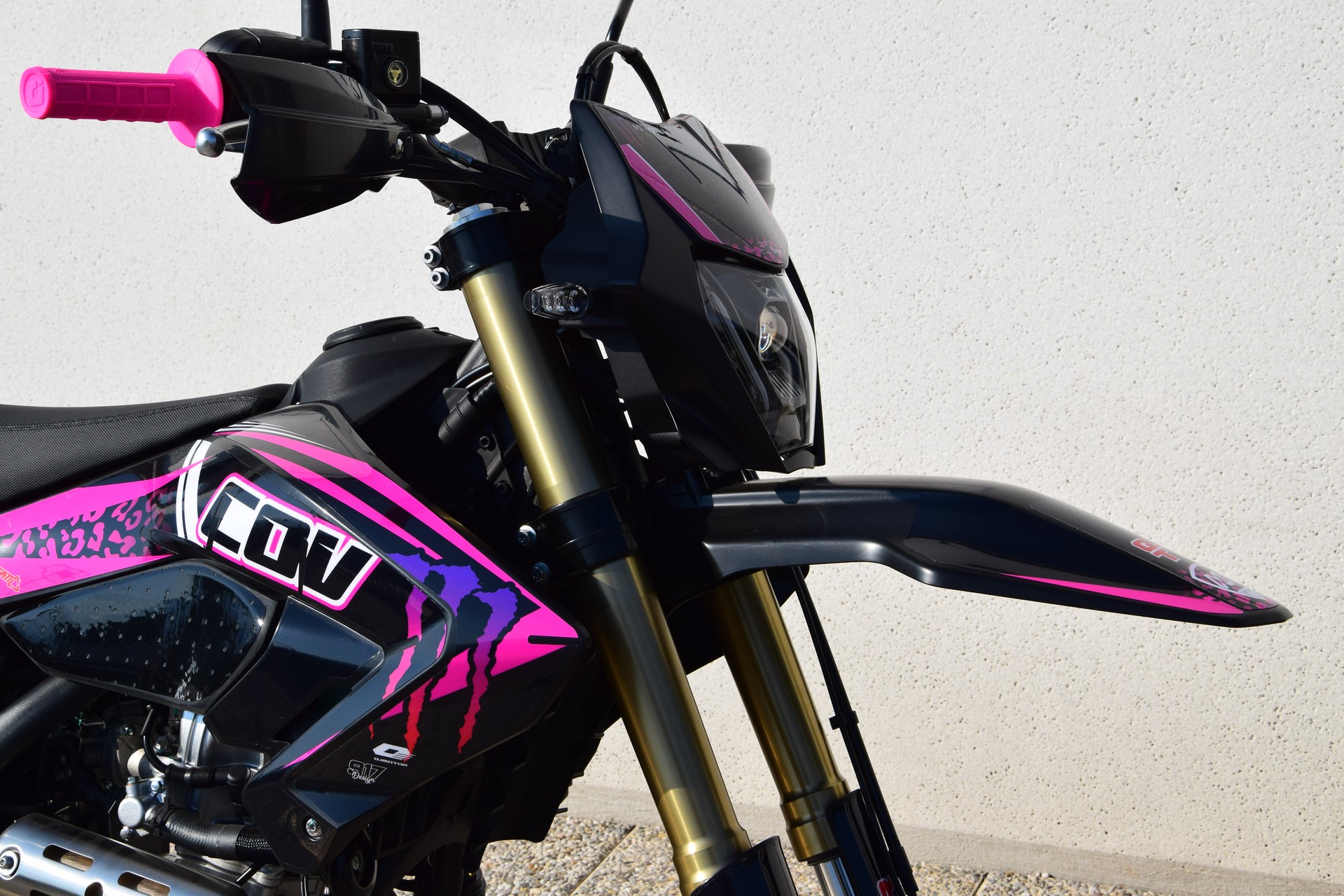 QJ COV 125 PINK EDITION-image-8
