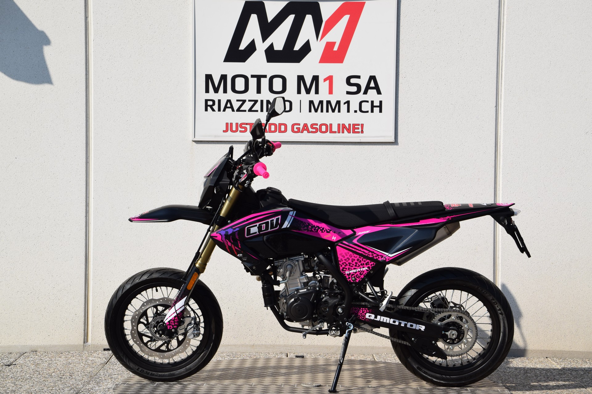 QJ COV 125 PINK EDITION-image-4