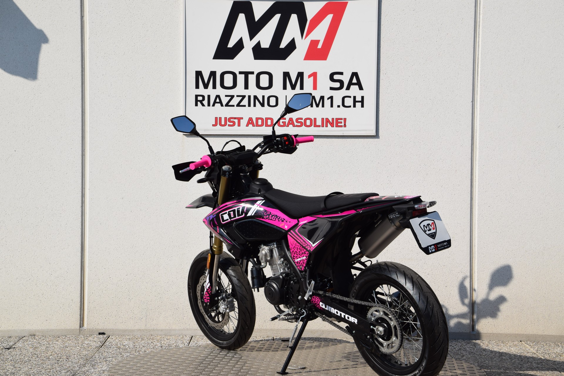 QJ COV 125 PINK EDITION-image-5
