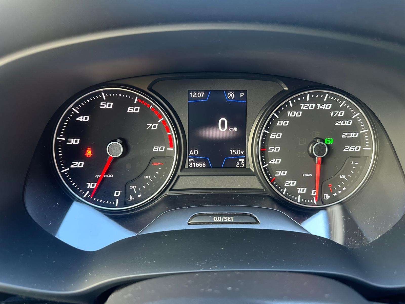 SEAT Leon 2.0 TSI FR DSG-image-12