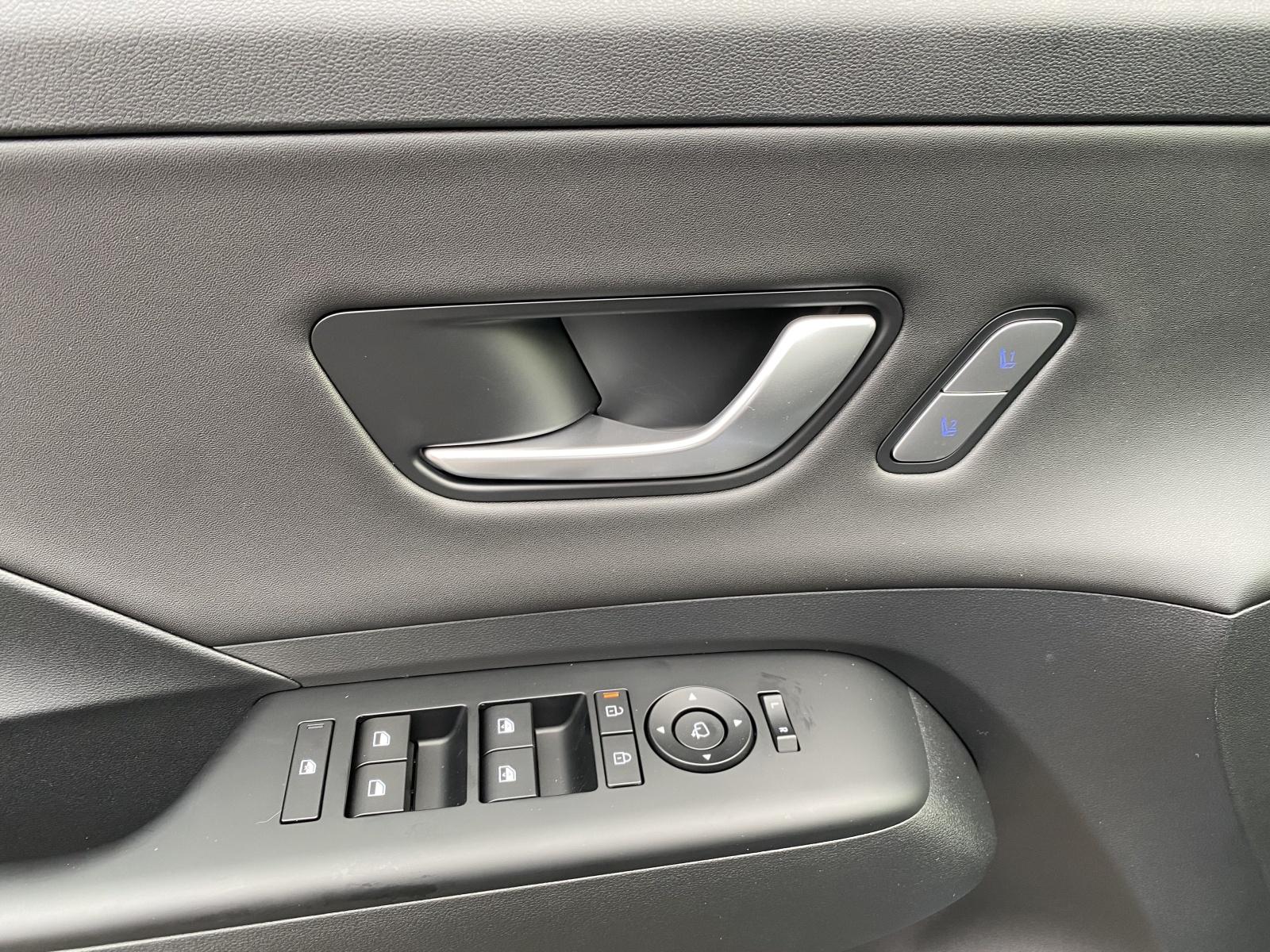 HYUNDAI Kona EV 65.4 kWh Vertex-image-21