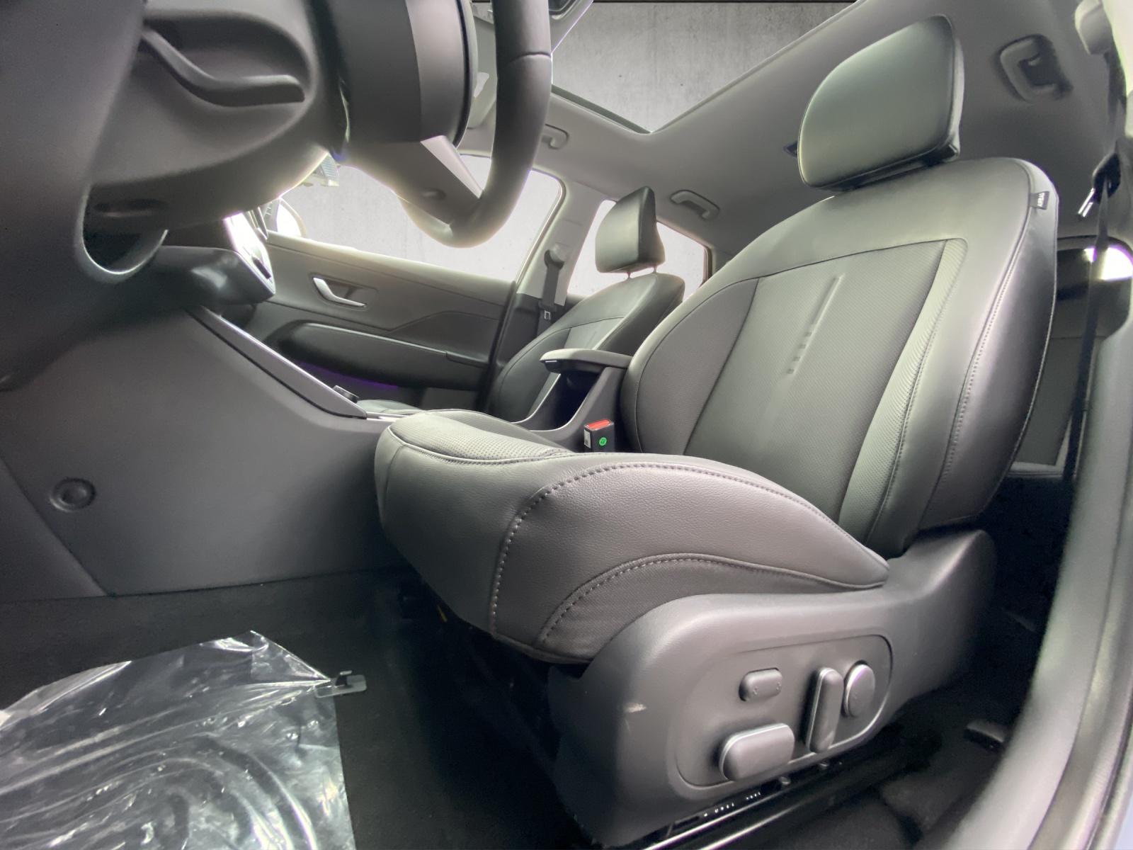 HYUNDAI Kona EV 65.4 kWh Vertex-image-10