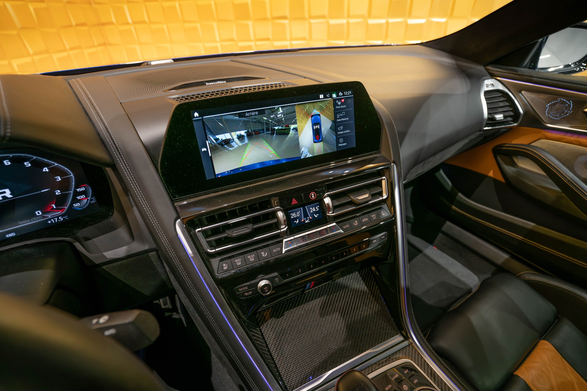 BMW M8 xDrive M Competition Steptronic-image-18