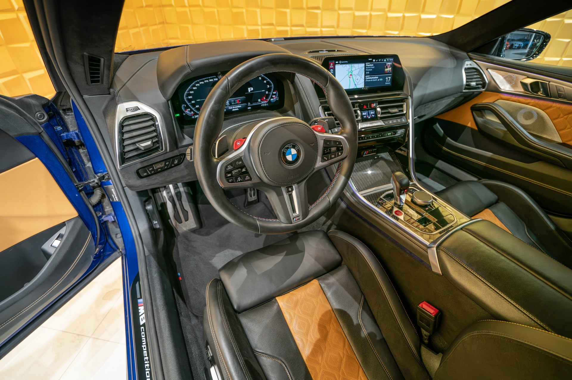 BMW M8 xDrive M Competition Steptronic-image-12