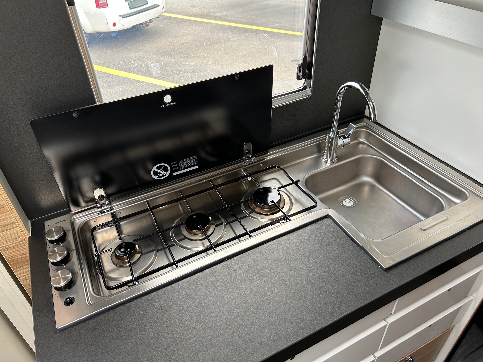 ADRIA SONIC Axess I 600 SL-image-18