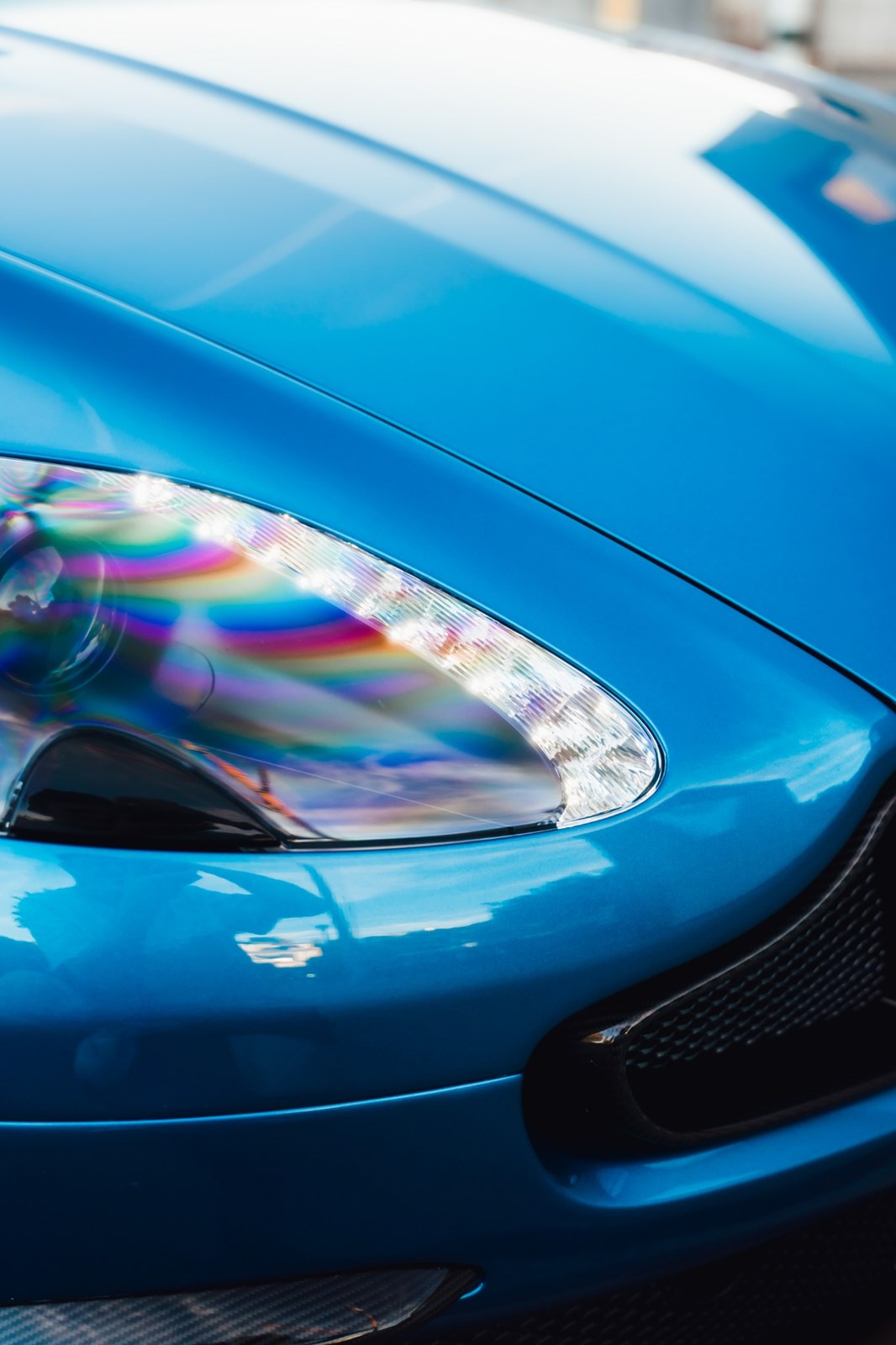 ASTON MARTIN V8 Vantage GT8-image-6