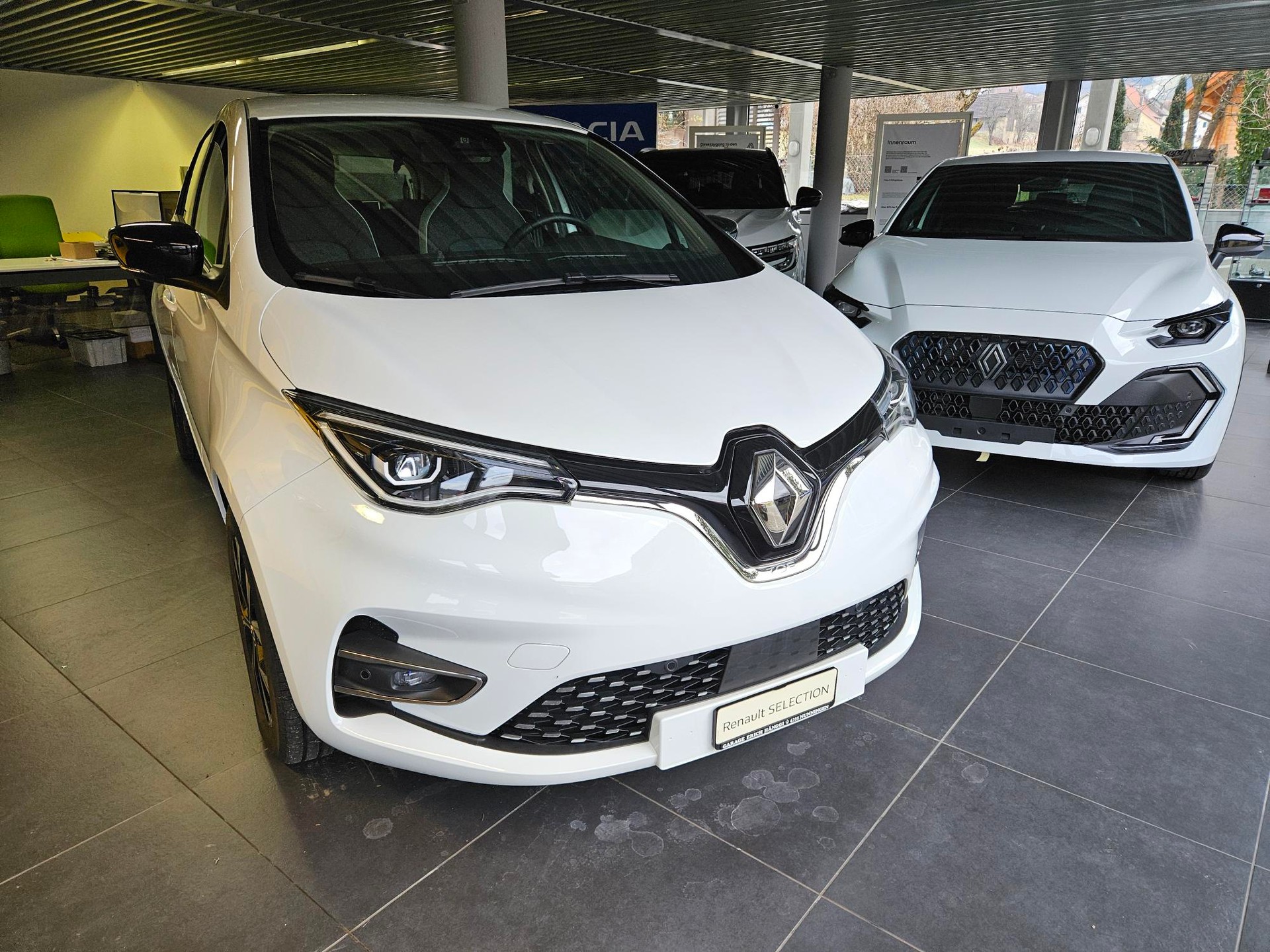 RENAULT Zoe R135 (incl. Batterie) Evolution-showroom-element-3