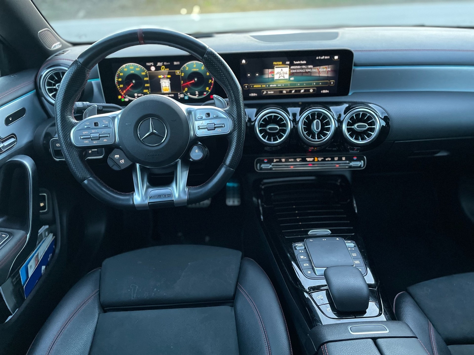 MERCEDES-BENZ CLA Shooting Brake 35 AMG 4Matic 7G-DCT-image-1