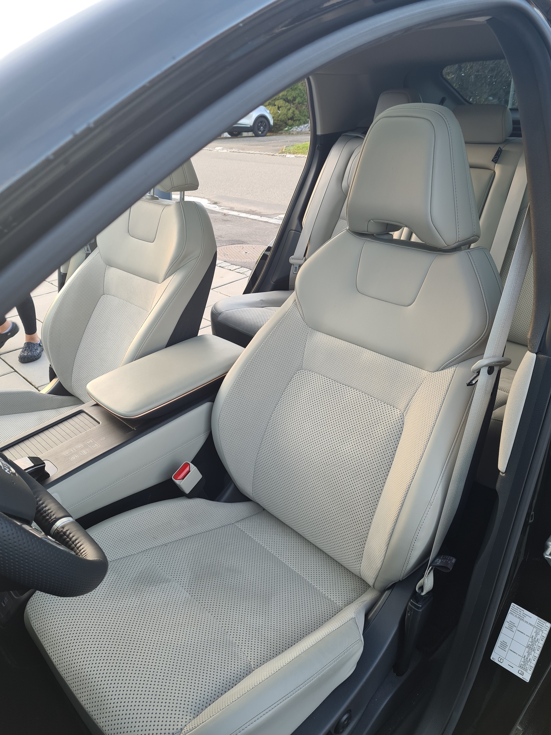 NISSAN Ariya Evolve Diamond, 87kWh > 600km-image-10