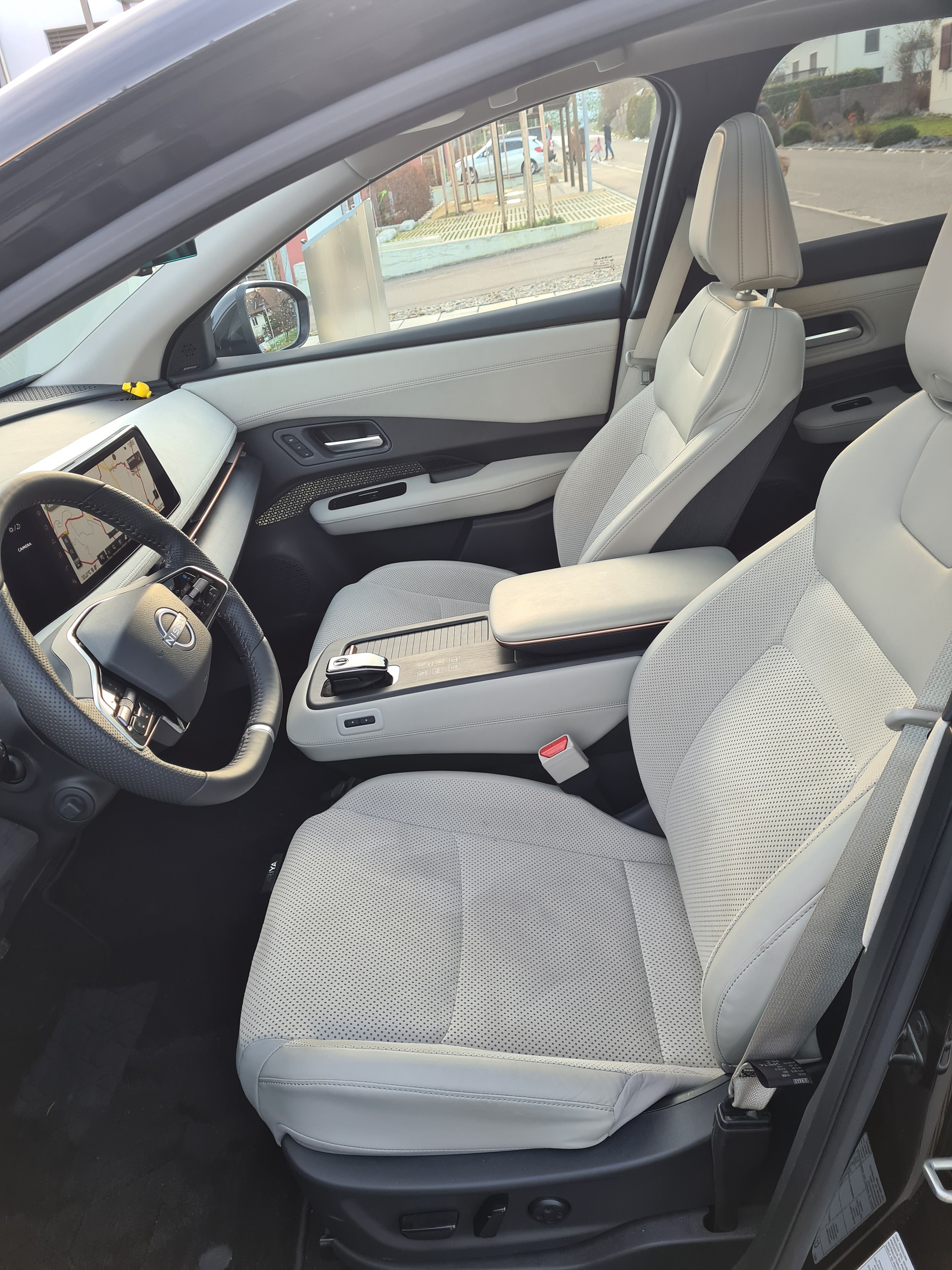 NISSAN Ariya Evolve Diamond, 87kWh > 600km-image-1