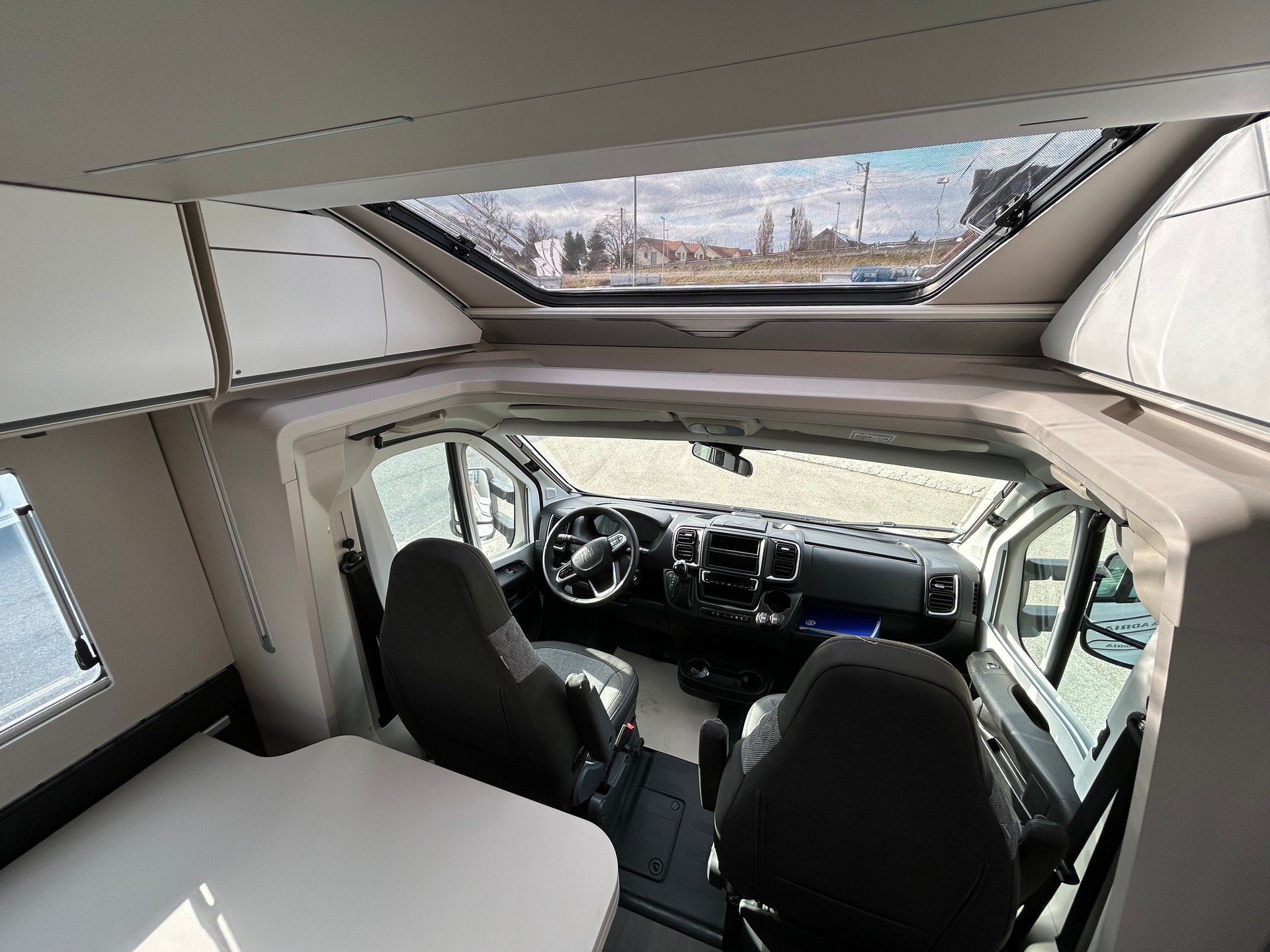 ADRIA Matrix Plus 670 SL-image-15
