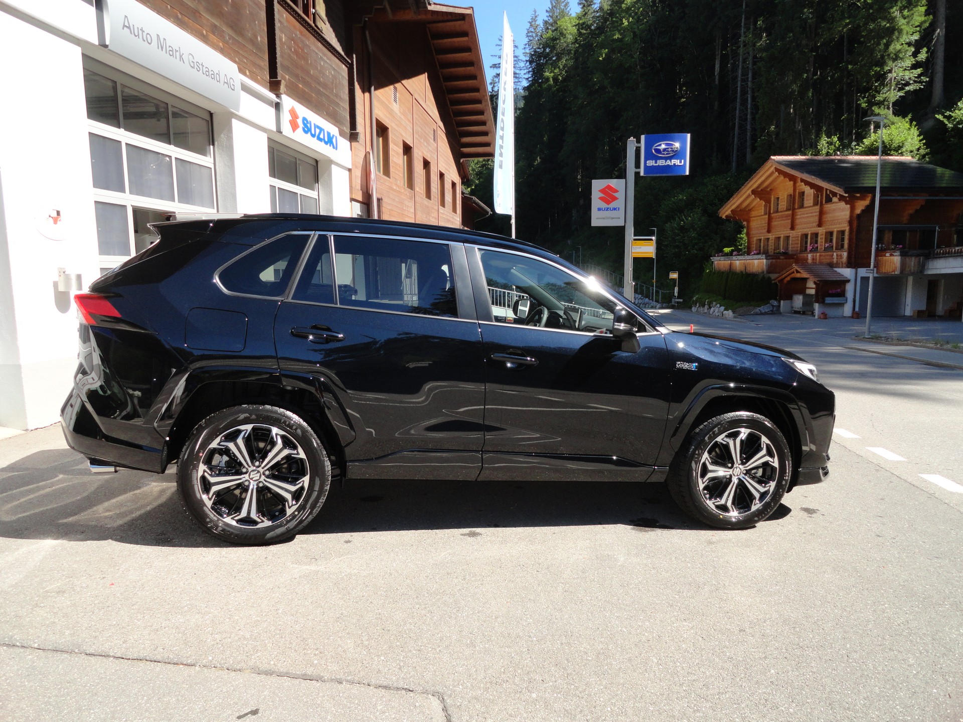 SUZUKI Across 2.5 Plug-in-Hybrid Compact Top E-CVT-showroom-element-2
