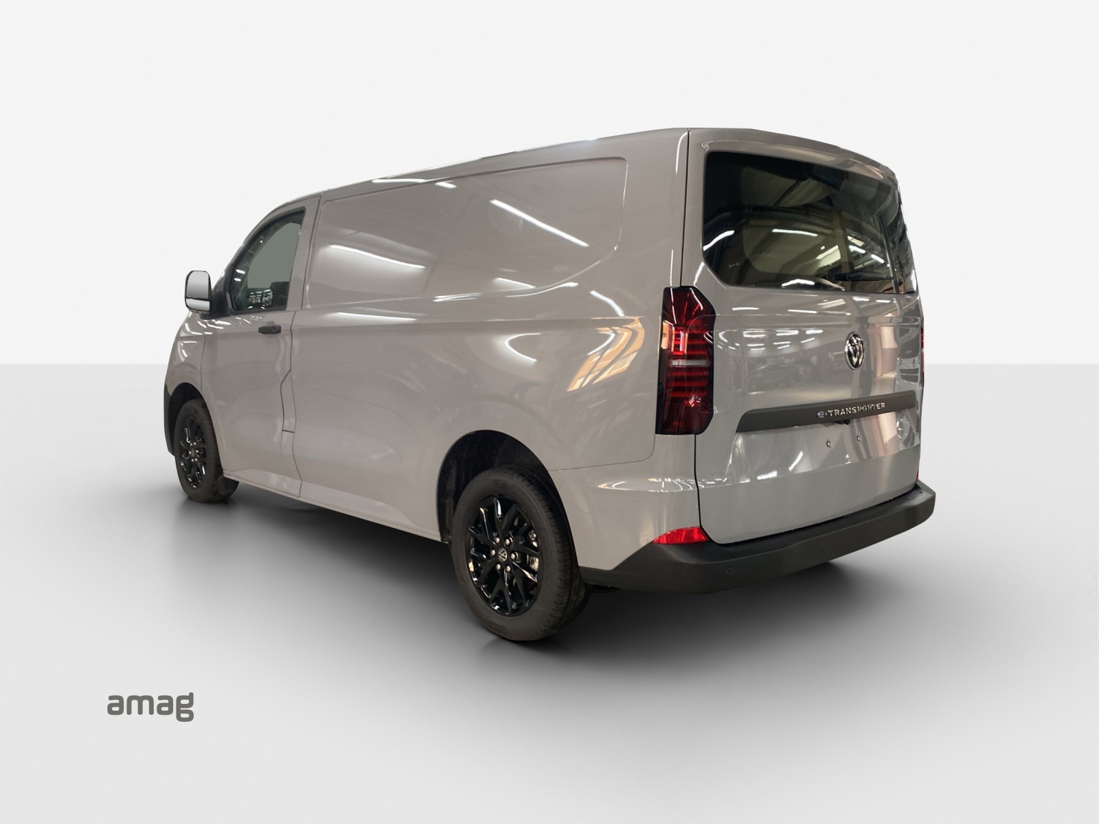 VW e-Transporter 70 kWh-showroom-element-2