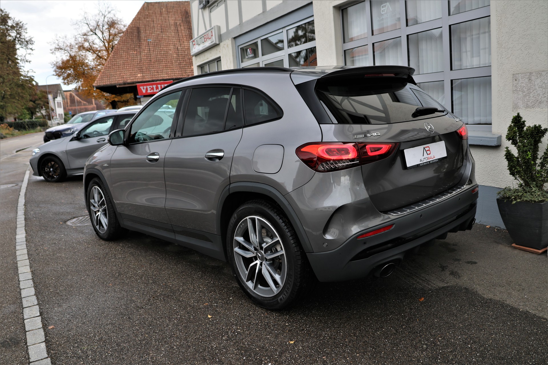 MERCEDES-BENZ GLA 35 AMG 4Matic 8G-Speedshift DCT (CH)-image-4