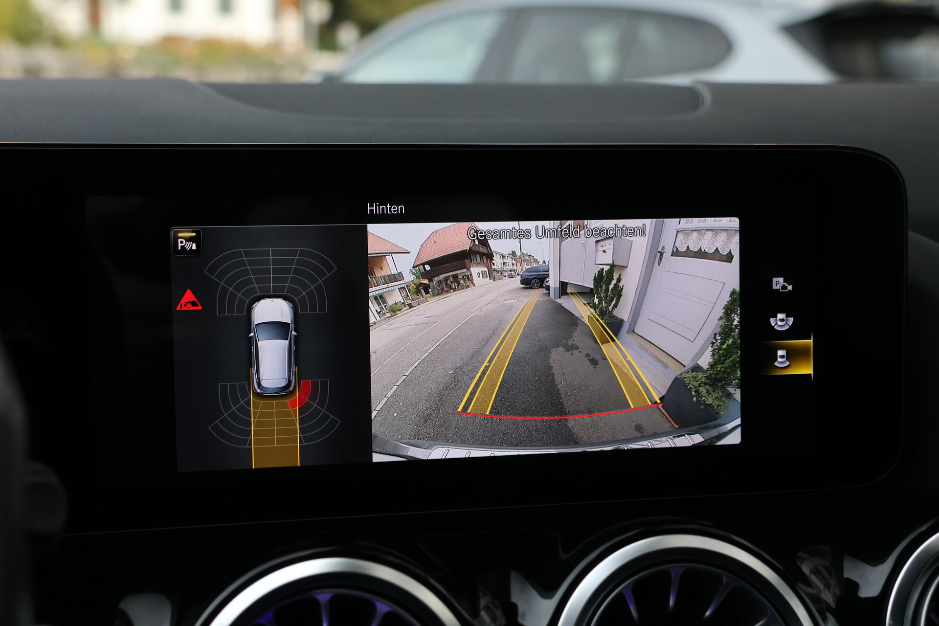 MERCEDES-BENZ GLA 35 AMG 4Matic 8G-Speedshift DCT (CH)-image-22