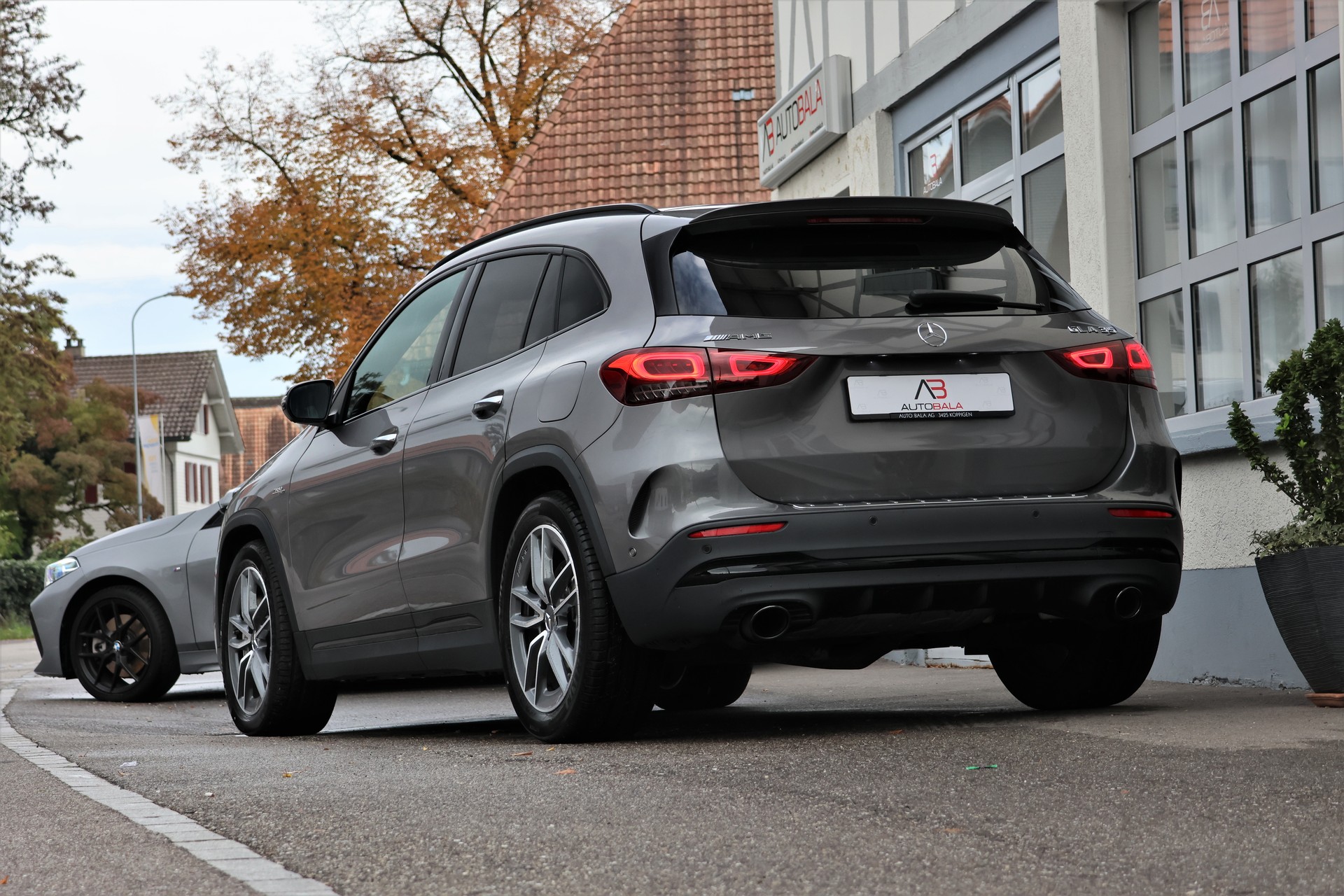 MERCEDES-BENZ GLA 35 AMG 4Matic 8G-Speedshift DCT (CH)-showroom-element-2