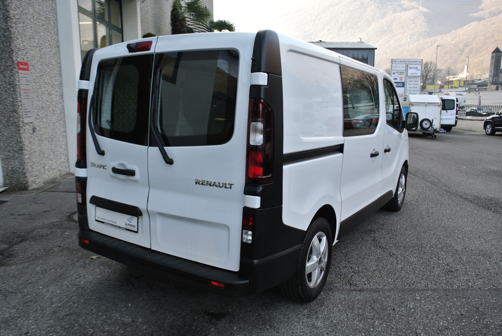 RENAULT Trafic 2.0 Energy dCi 120 3.5t Business L1H1-image-21
