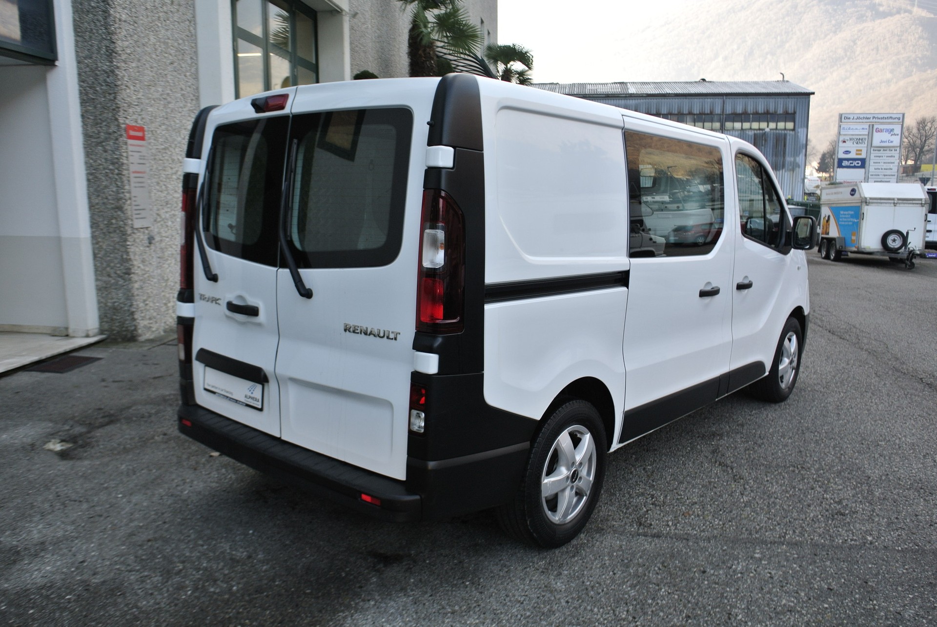 RENAULT Trafic 2.0 Energy dCi 120 3.5t Business L1H1-image-20