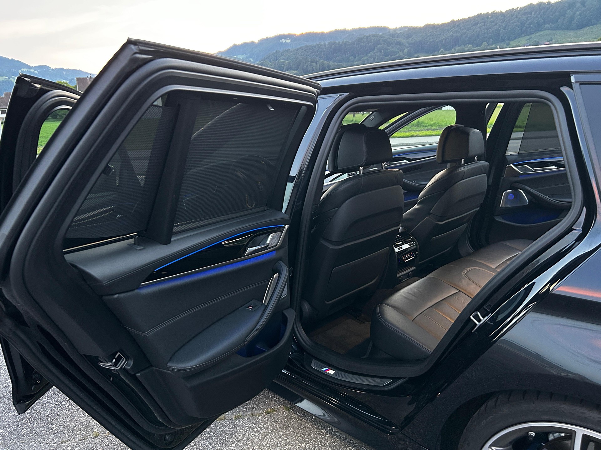 BMW M550d xDrive Touring Steptronic-image-6