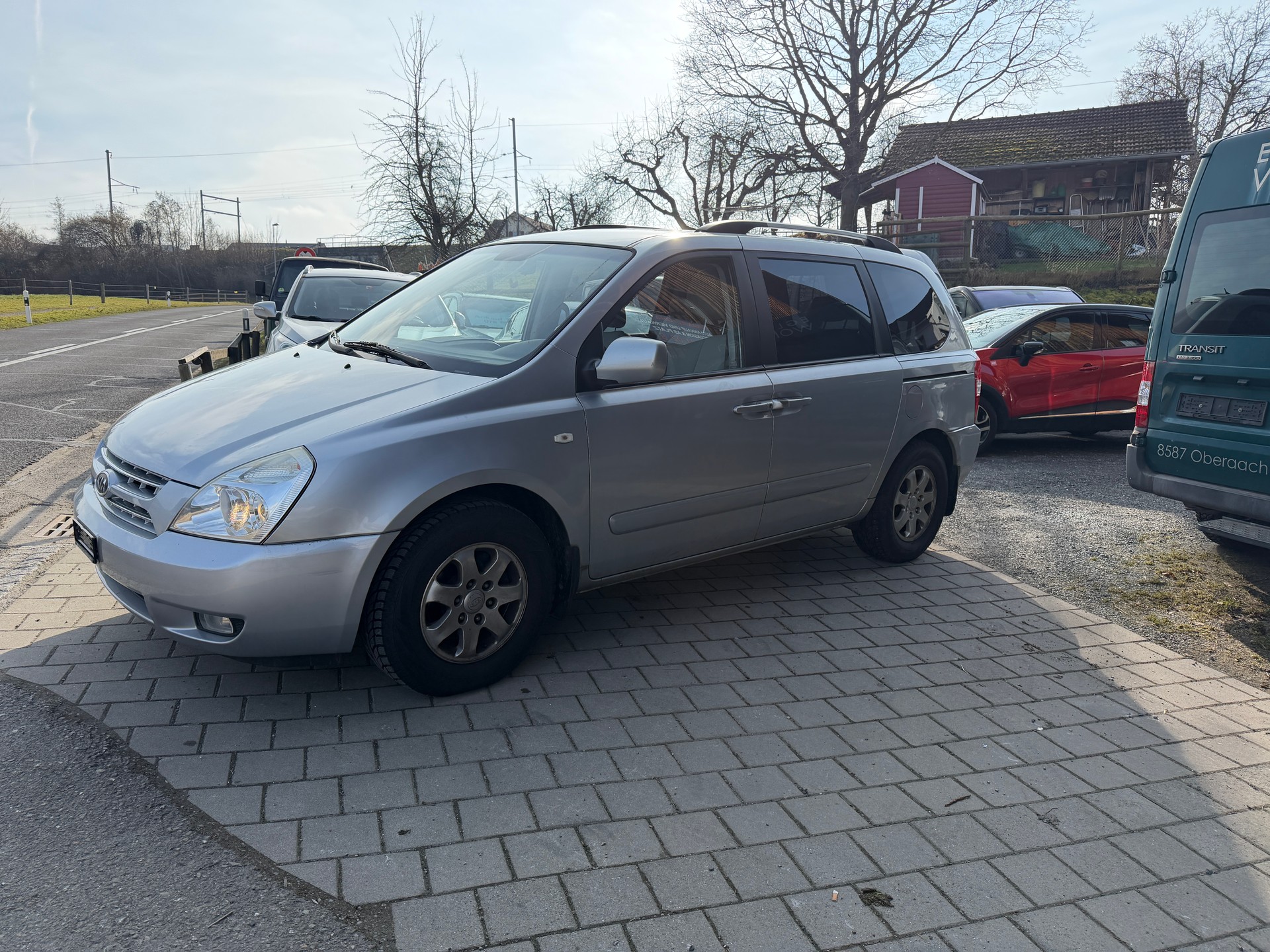 KIA Carnival 2.9 CRDi Trend-image-3