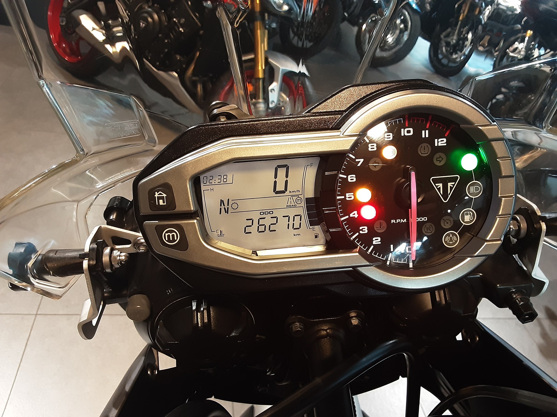 TRIUMPH Tiger 800 XRx ABS-image-6