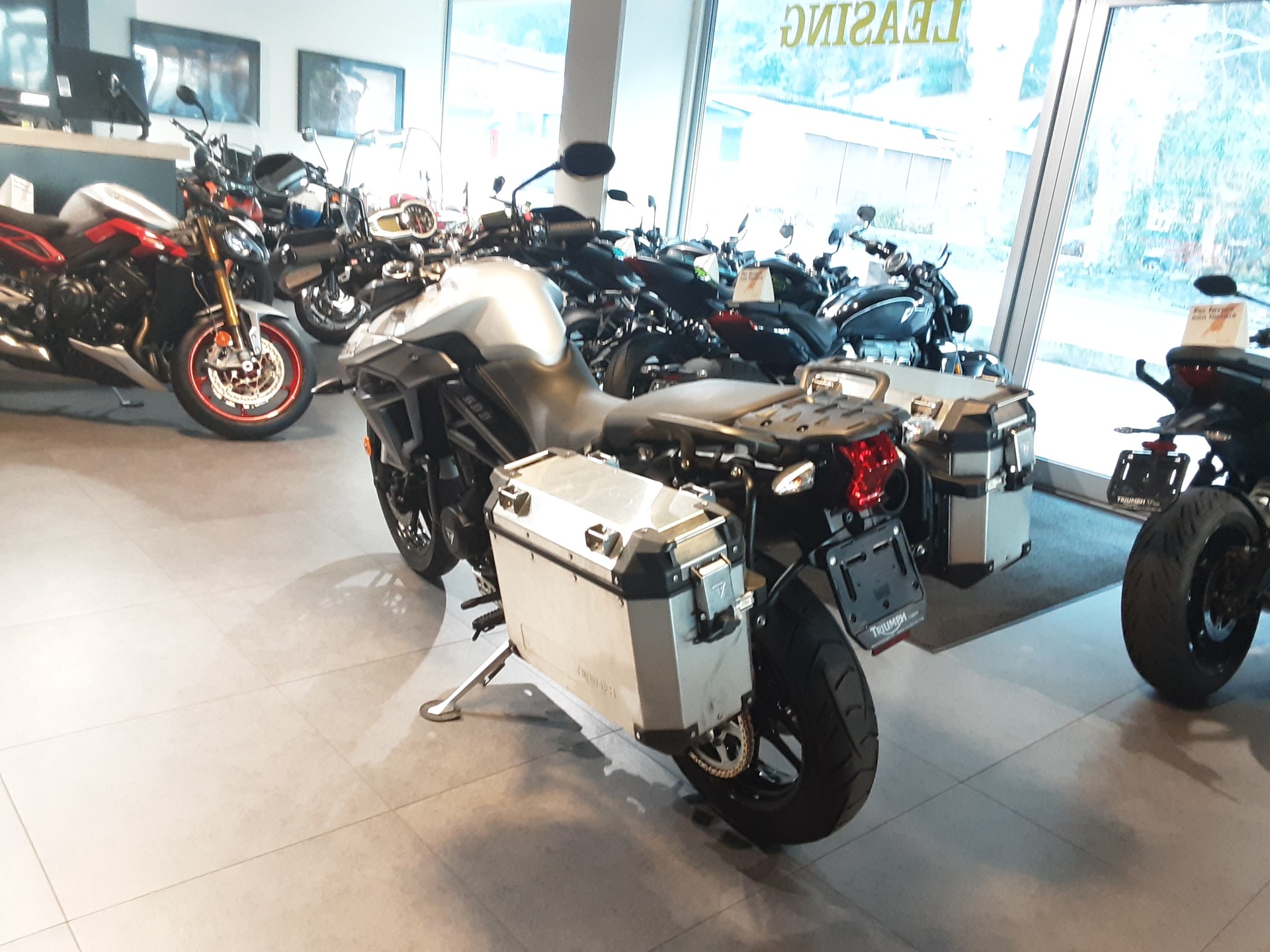 TRIUMPH Tiger 800 XRx ABS-image-5