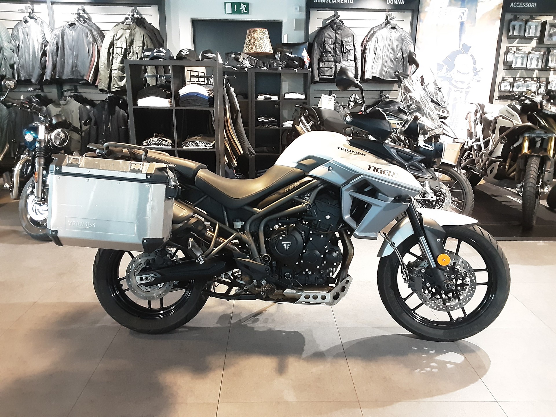 TRIUMPH Tiger 800 XRx ABS-image-0