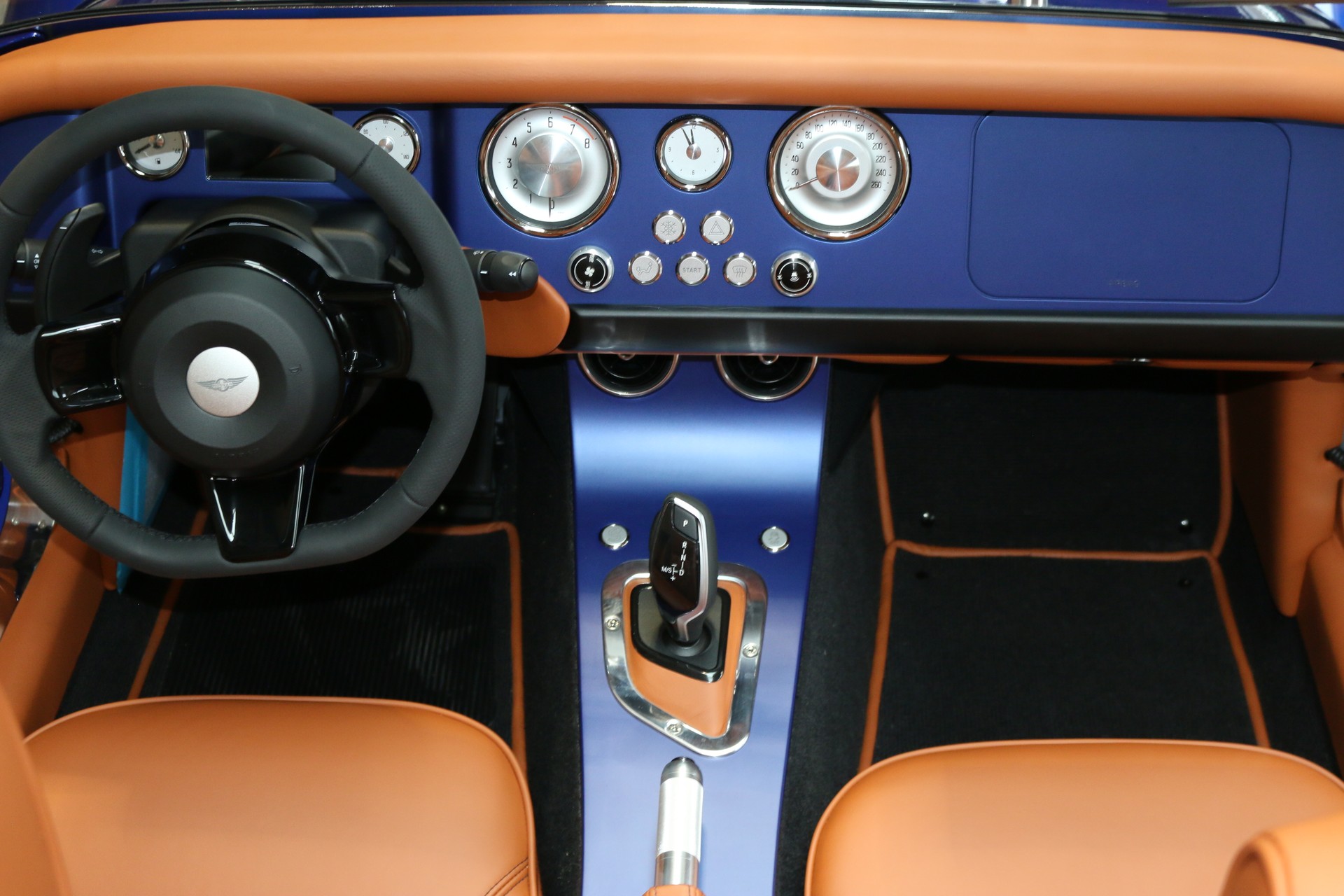 MORGAN Plus Four 2.0 Automatik-image-6