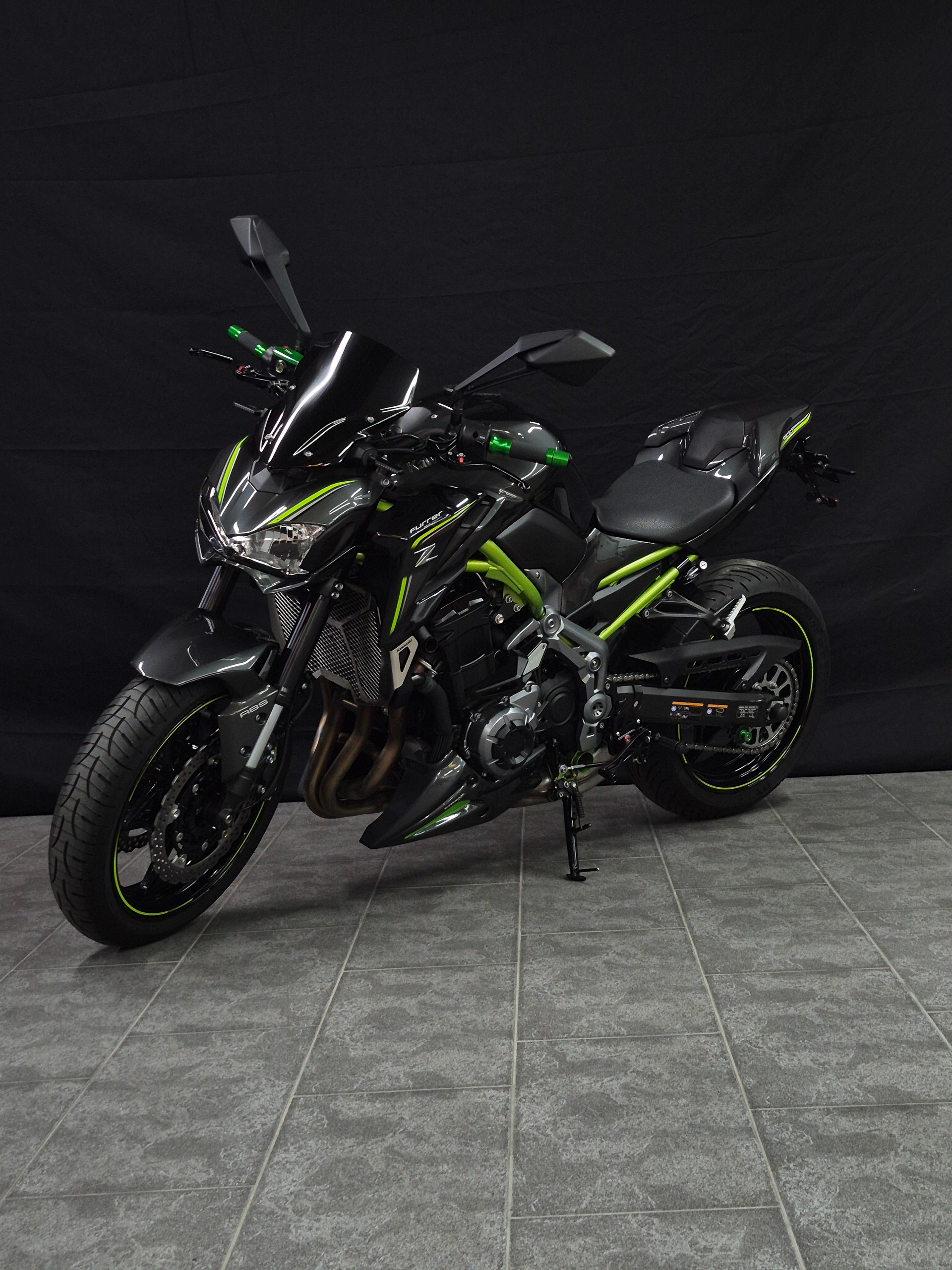 KAWASAKI Z 900-image-2