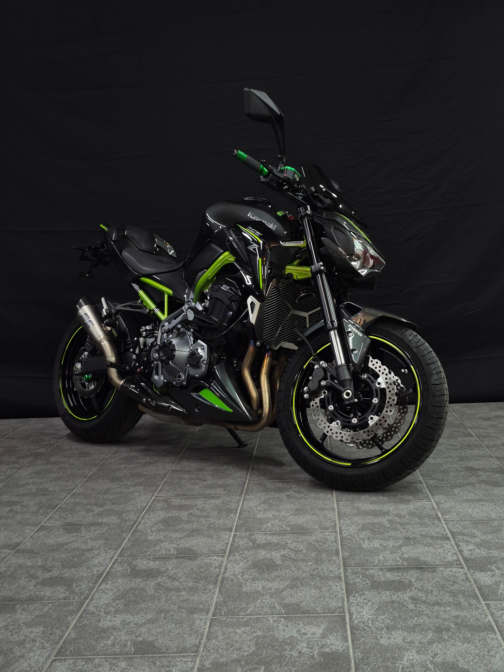 KAWASAKI Z 900-image-1