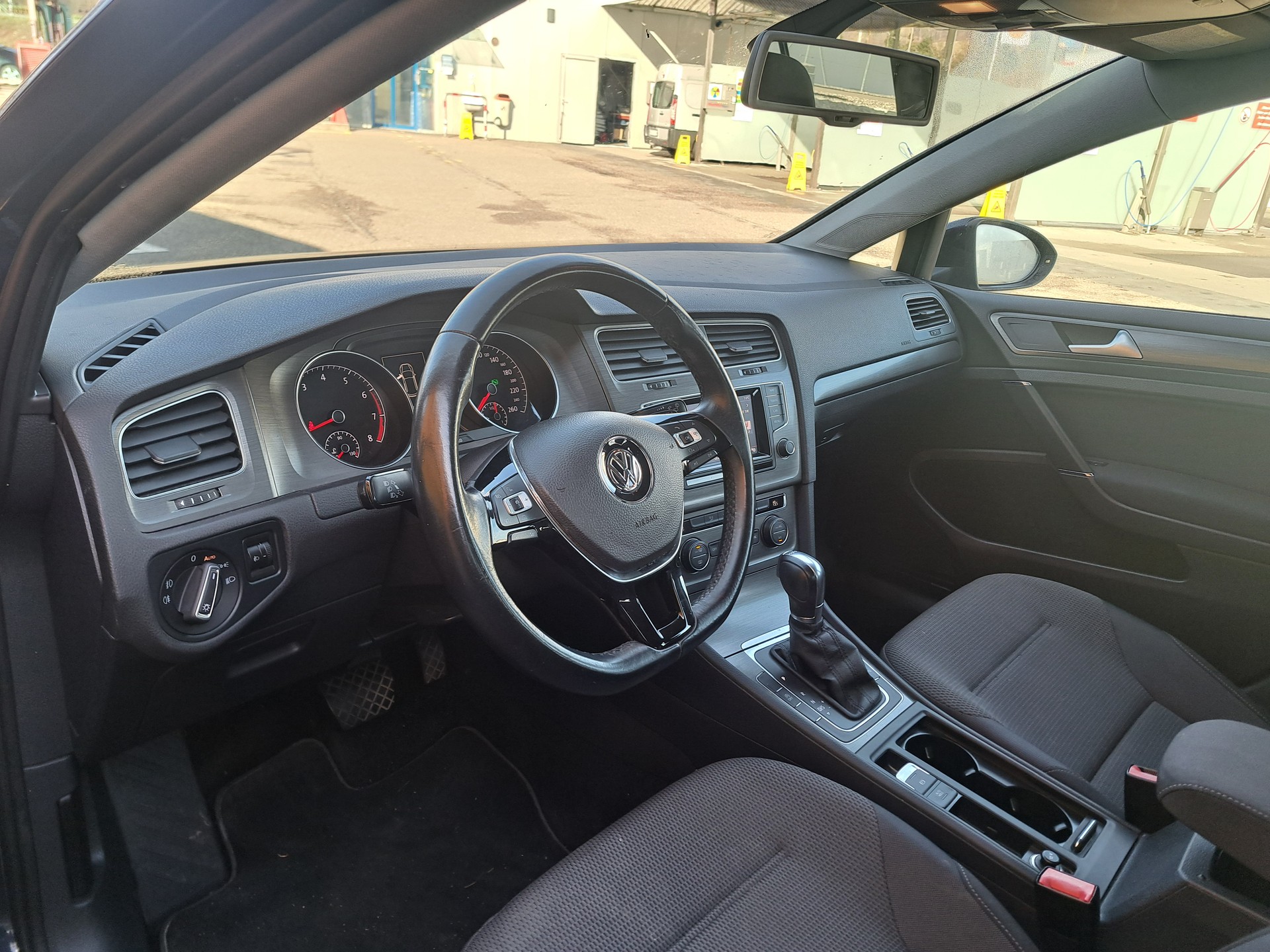 VW Golf 1.4 TSI Comfortline DSG-image-6