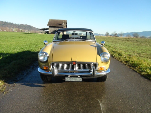 MG B Cabrio 1.8 Benzin Veteranenfahrzeug-image-1