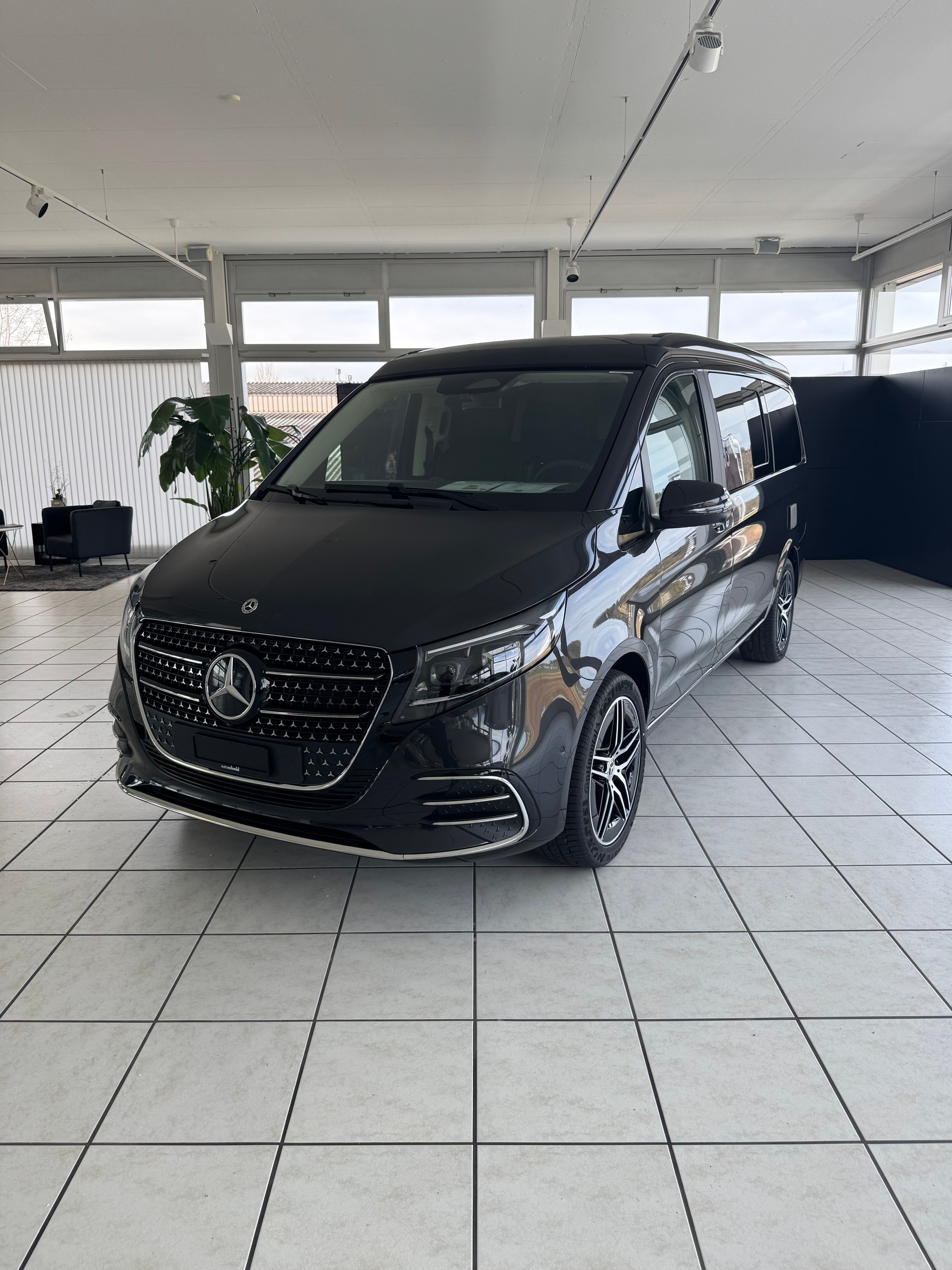 MERCEDES-BENZ Marco Polo 250 d 4MATIC Standard 3200mm L-showroom-element-1