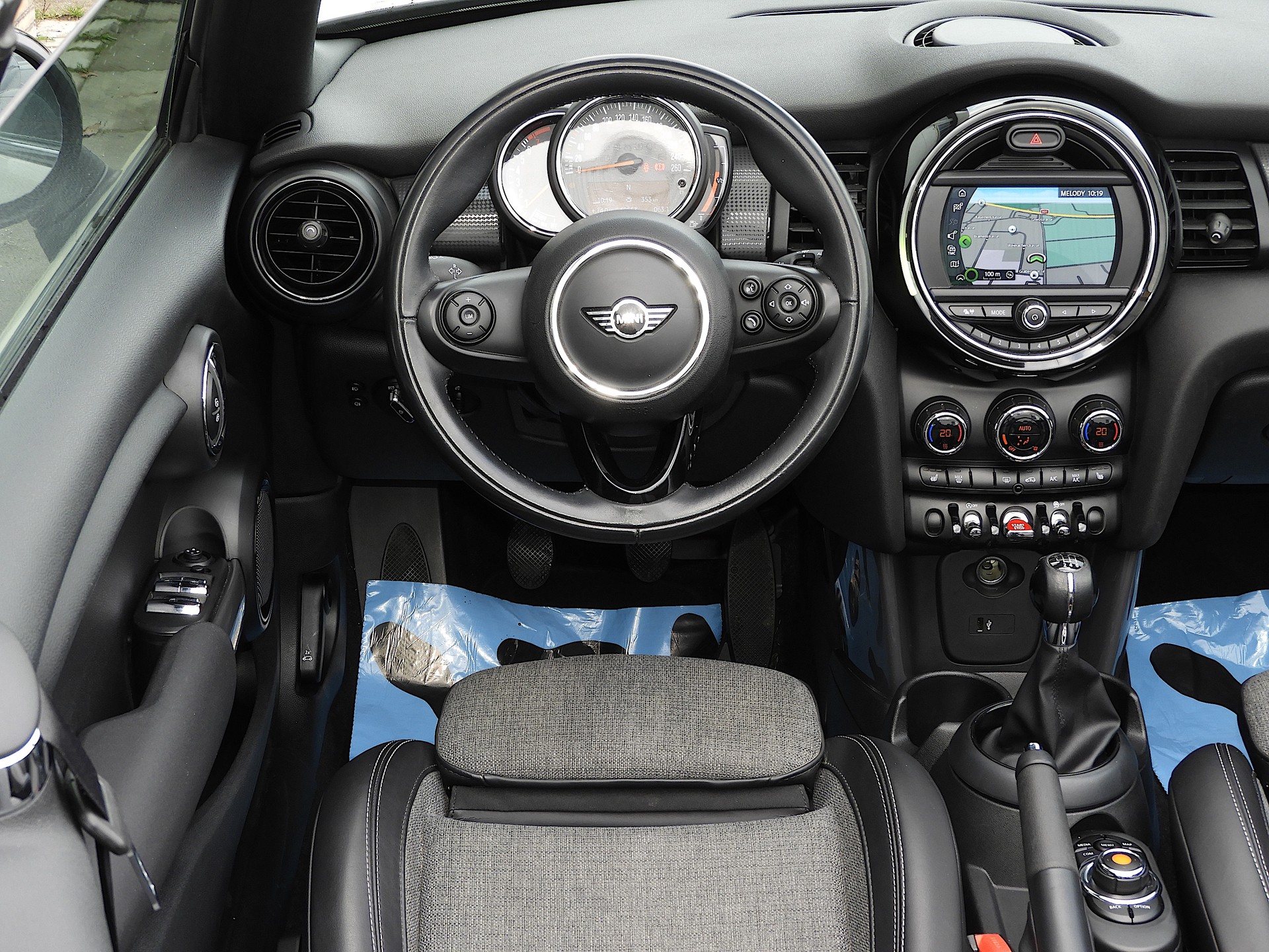 MINI Cooper Cabriolet I MFK 17.03.2026 I Gratis Service I Garantie inkl. I Navi I DAB I PDC I 8-fach MINI Räder-image-9