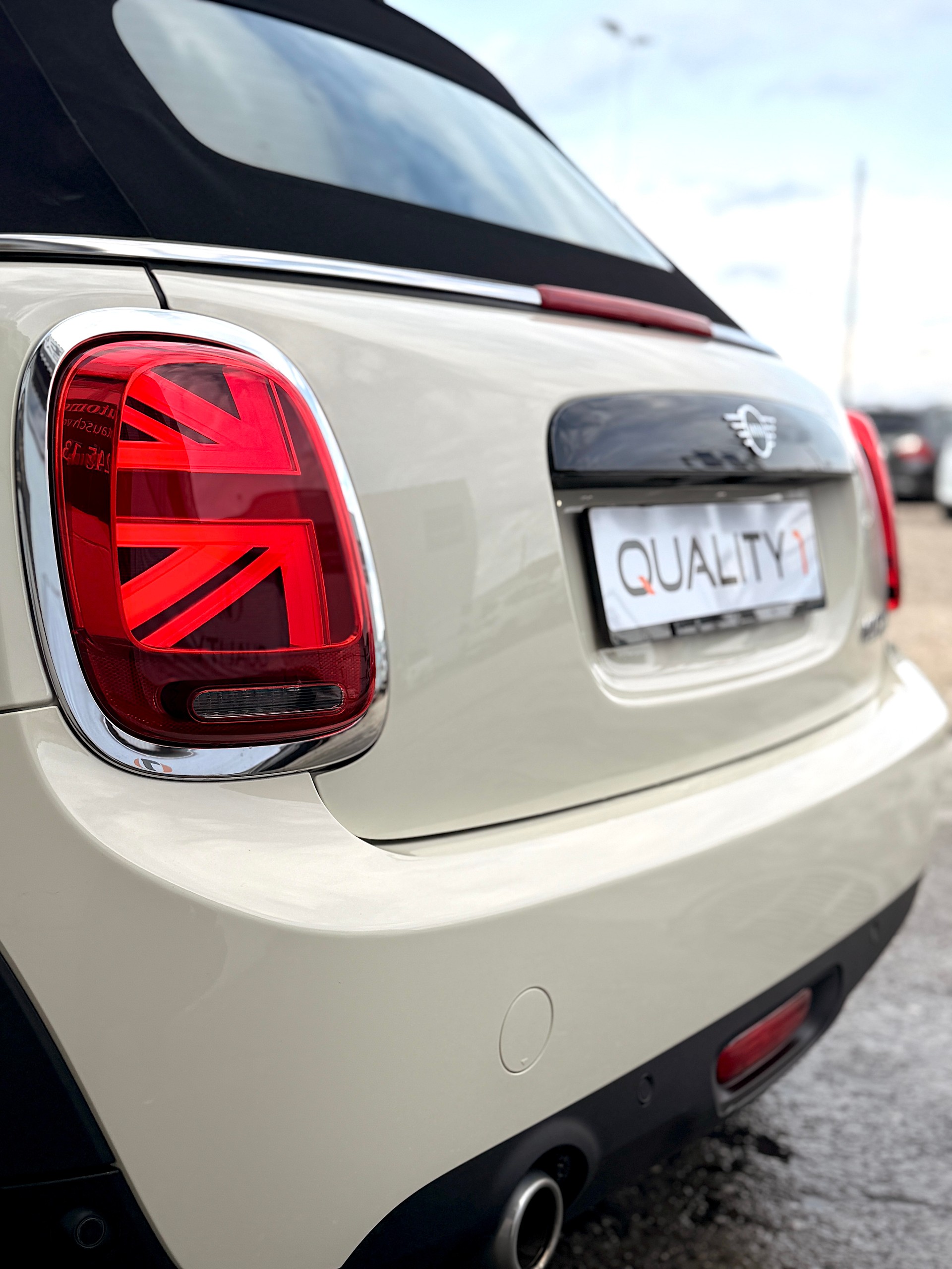 MINI Cooper Cabriolet I MFK 17.03.2026 I Gratis Service I Garantie inkl. I Navi I DAB I PDC I 8-fach MINI Räder-image-14