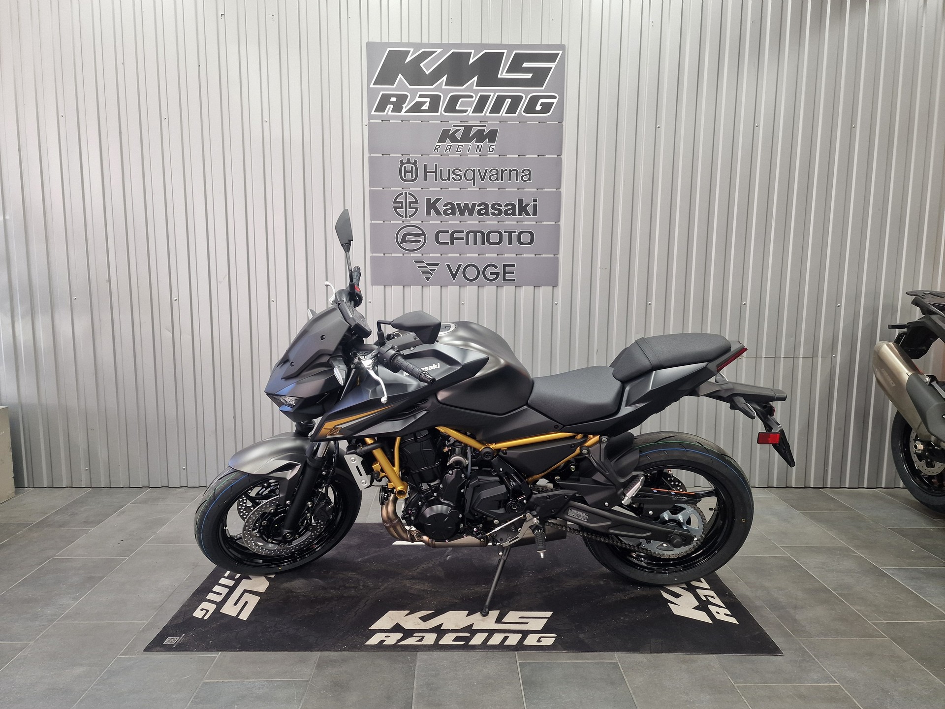 KAWASAKI Z 650 S (35kW)-image-1