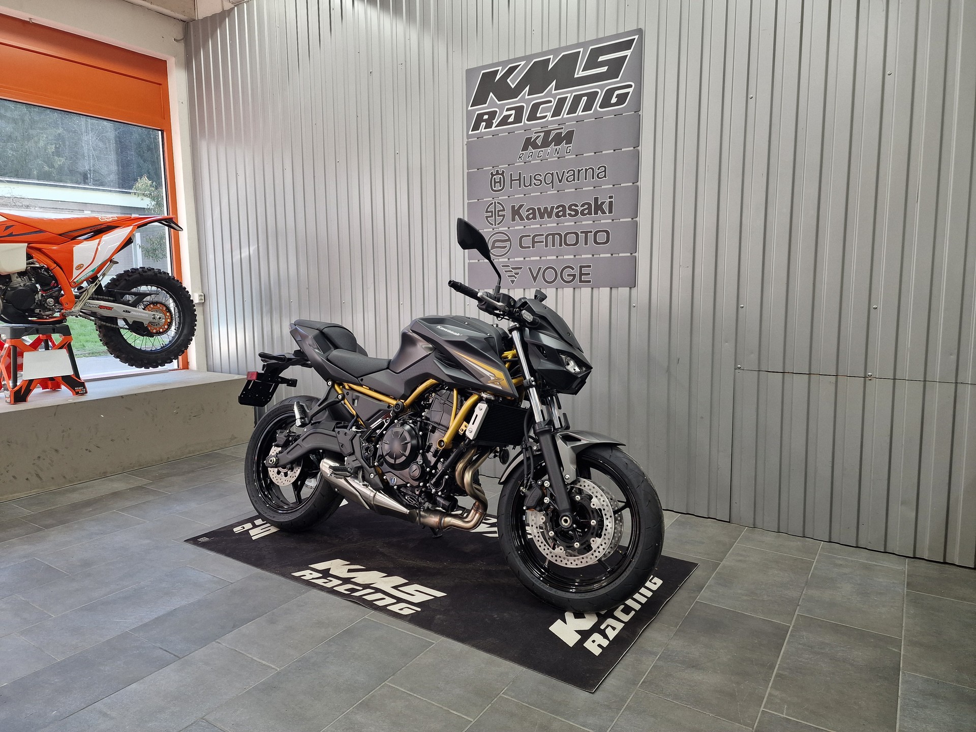 KAWASAKI Z 650 S (35kW)-image-4