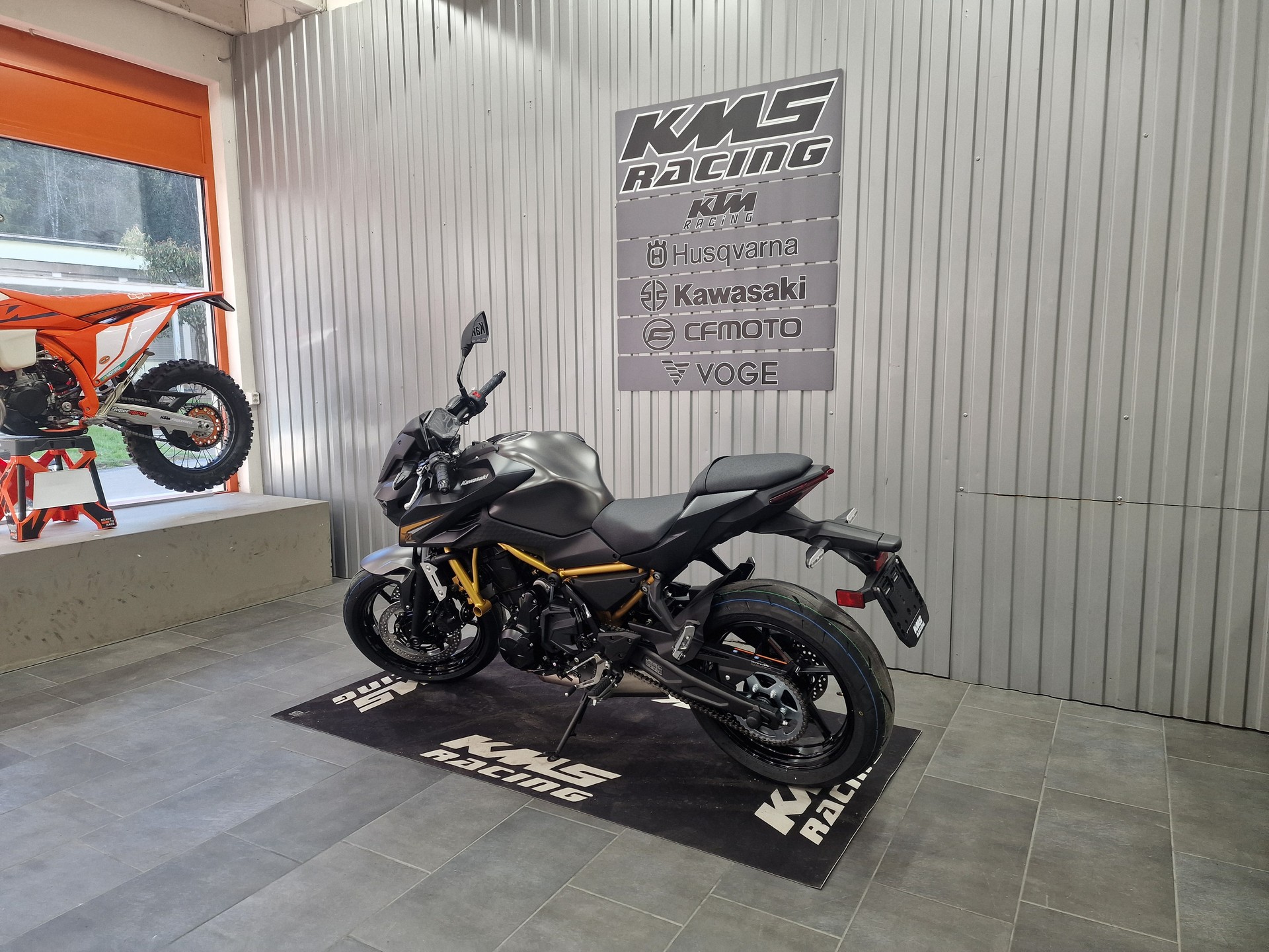 KAWASAKI Z 650 S (35kW)-image-3