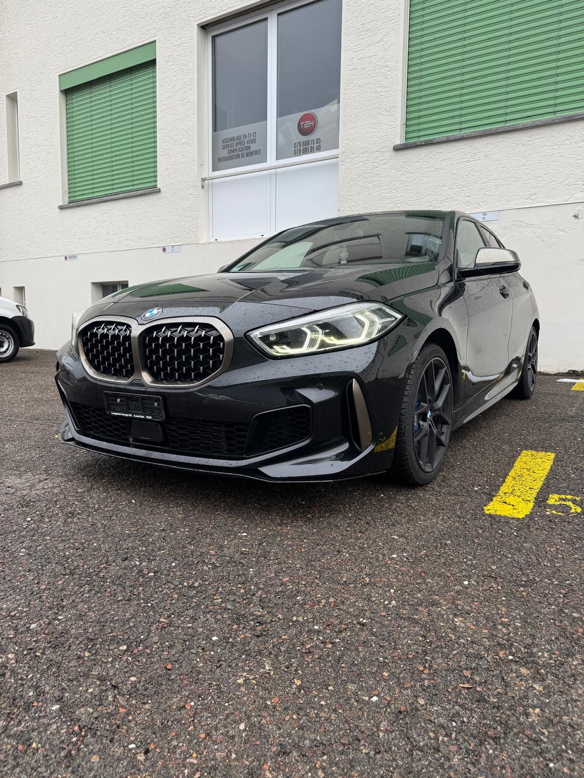 BMW M135i xDrive Steptronic-image-2