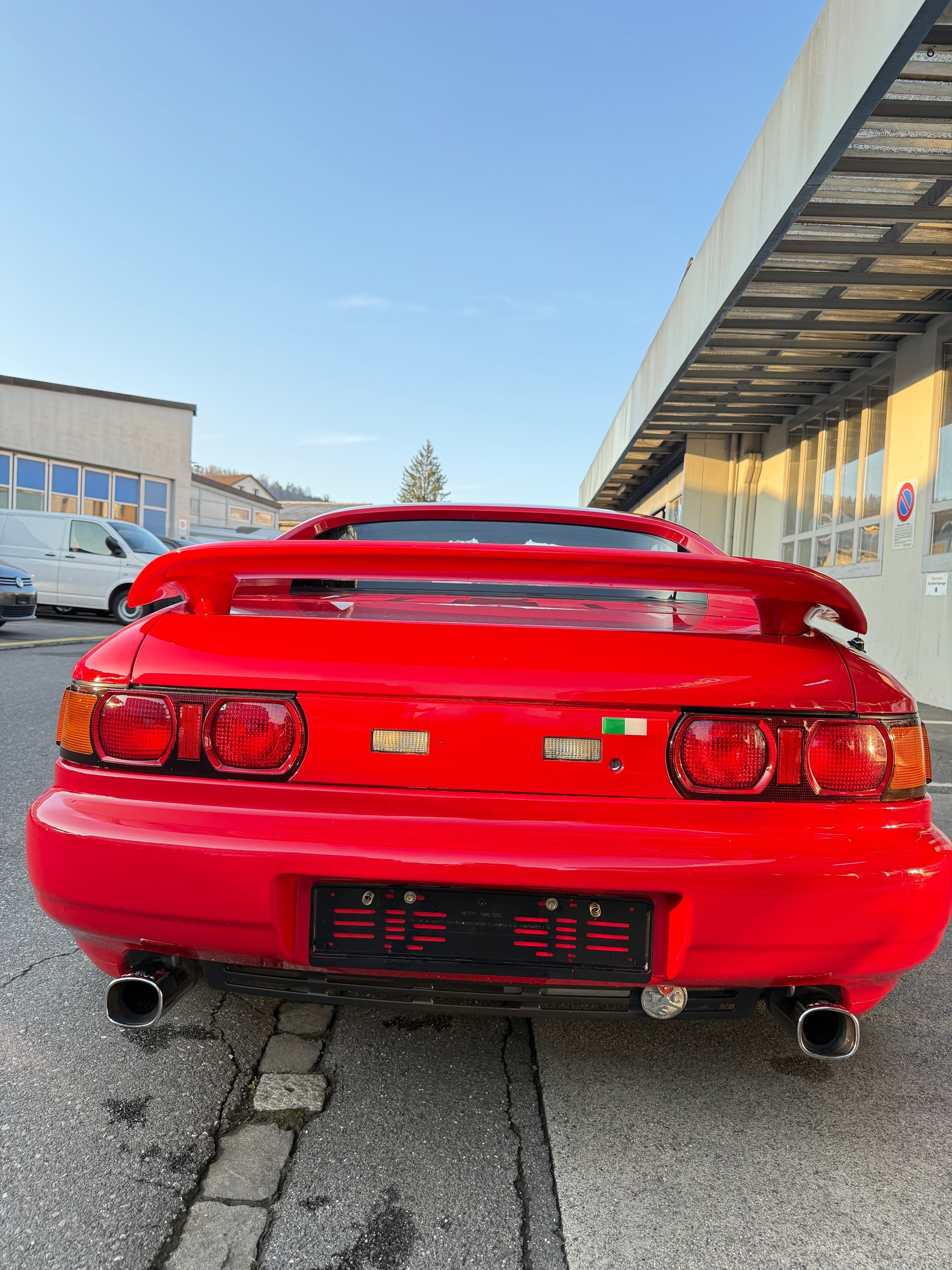 TOYOTA MR2 2.0-image-2
