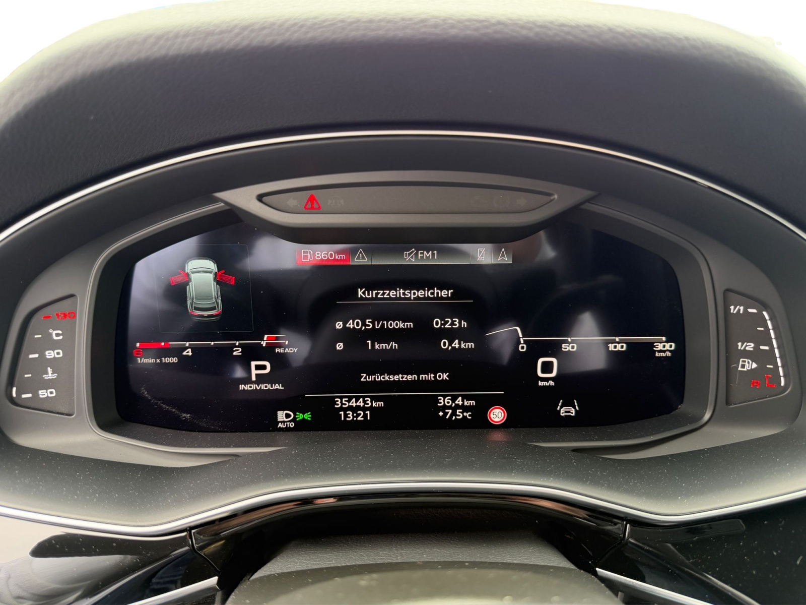 AUDI Q8 50 TDI Black Edition quattro tiptronic-image-9