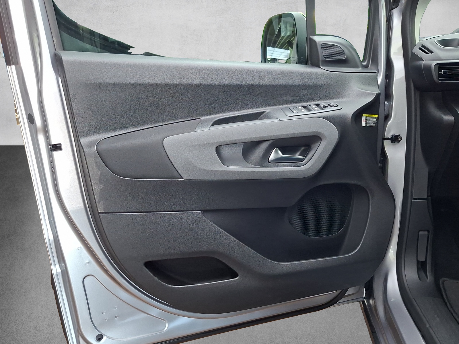 PEUGEOT Rifter 1.5 BlueHDi 130 GT-image-10